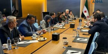 Civîna heyeta Rojava û hikûmeta veguhêz a Sûriyeyê dest pê kir