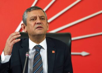 Gelo dê parêzbendiya Ozgur Ozel bê rakirin?