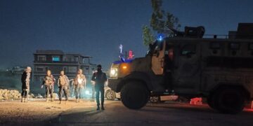 Şarê Siwêdayî qirkerdişan reyde rî bi rî yo