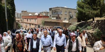 Bi girseyî serdana şîna endamên HPGê Vesek û Ertene kirin