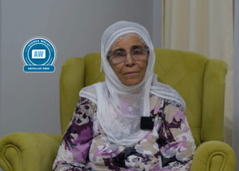 ‘Li du xwe têkoşîn, deng û stranên xwe hişt’