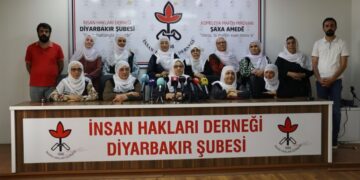 ‘Ma wazenê Birêz Abdullah Ocalanî reyde pêvînayîş bikerê!