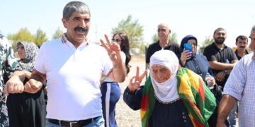 Bi ‘Bijî berxwedana zindanan’ peşwazî kirin