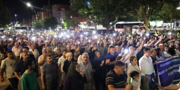 Li Êlihê dirûşmeya ‘Bijî serok Apo’ olan da