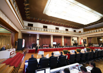 ‘Divê di qanûnan de serarastkirin bên kirin’