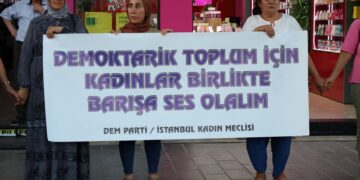 Li Stenbolê zincîra aştiyê hate avakirin