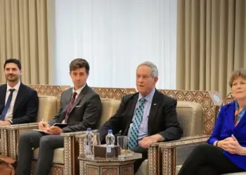 Şandeya amerîkî bi Mezlûm Ebdî û Ehmed El Şeri re civiya