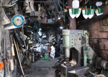 Berê li vê kolanê dengê çakuçan bilind dibû