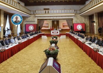 Komîsyon girîng e lê ne her tişt e