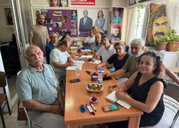 DEM Partiyê li Îzmirê dest bi perwerdehiya kurdî kir