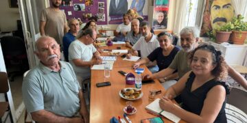 DEM Partiyê li Îzmirê dest bi perwerdehiya kurdî kir