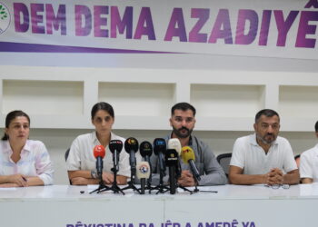 Ciwanên DEM Partiyê û DBPê banga meş û festîvalê kirin