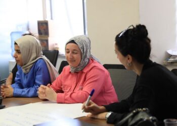 Li ser zayenda civakî atolye li dar xistin