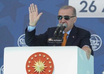 Erdogan: Em ê bi hev re stranên xwişk-biratiyê bibêjin