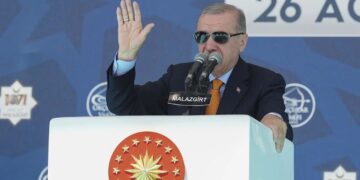 Erdogan: Em ê bi hev re stranên xwişk-biratiyê bibêjin