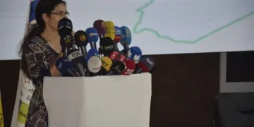 Îlham Ehmed: Sûriyeya nû bi nasîna mafan dikare ava bibe