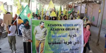 Şêniyên Dêrikê ji bo azadiya Abdullah Ocalan meşiyan