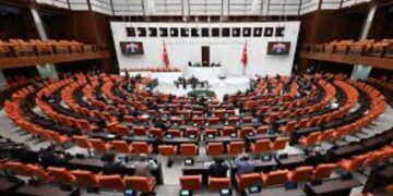 Kombîyayîşê komîsyonî yo verên 5ê tebaxe de yo