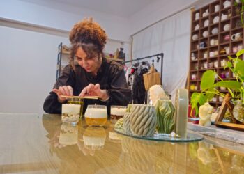 Mûm ra berhemê kulturî afernenê