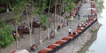 Pirdo Desberî de îşxalkerî