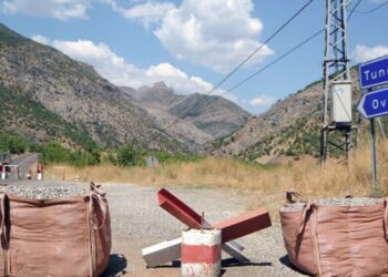 ÎHD: Divê noqteyên leşkerî bên rakirin