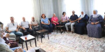 Hemşaredaran serdayîşê Dayîkê Aştîye kerdê