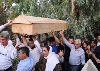 Înîsiyatîfa Rêzgirtina ji Miriyan re: Êrişa li ser cenazeyan xesarê dide pêvajoyê