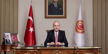 Numan Kurtulmuş: Pêdivî bi destûreke nû heye