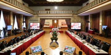 Civîna Komîsyona Meclisê: Kurd ji sedî 90 perwerdehiya bi zimanê dayikê dixwazin