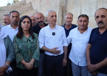 Tugluko ke 29 serran ra dima tahlîye bî, welatê xo de bicoş ame pêşwazîkerdene