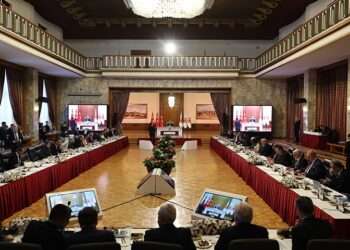 Civîna Komîsyona Meclise: Paradîgmaya Ocalan pêşniyara pergala wekheviyê dike