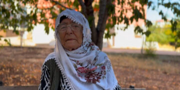 ‘Ma kamî rê se kerd ke henî bî’