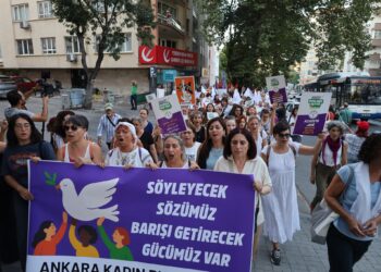 Li Enqereyê meşa aştiyê hat lidarxistin