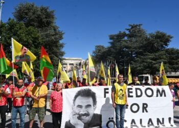 ‘Şertê pêşîn ê aştiyê azadiya Abdullah Ocalan e’