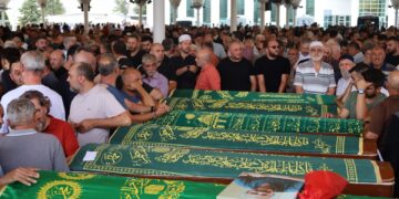 Serokê berê yê DBPê yê Enqereyê bi girseyî hat definkirin