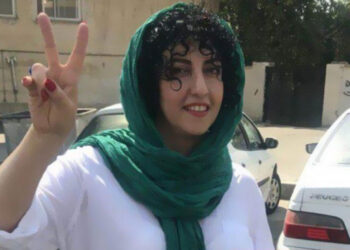 ‘Bi êrîşa li ser jinên girtî dixwazin tolê ji tevgera ‘jin, jiyan azadî’ hilînin