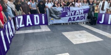 Jîna Mahsa Emînî li Amed, Enqere û Îzmîrê hat bibîranîn