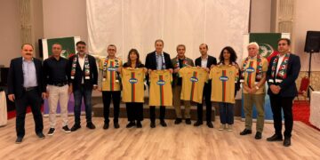 Amedsporê formayên bi Kurdî diyarî Bakirhan û Bayindir kirin