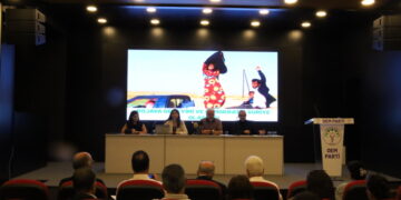 Panela ‘Serpêhatiyên Rojava û îhtîmala Sûriyeya Demokratîk’ hat lidarxistin