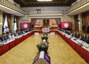 Komîsyon dê vê carê li hiqûqnasan guhdarî bike