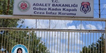 ‘Jiyana girtîgehan zehmet e, lê ya jinan zehmettir e’