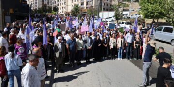 ‘Kesê ke xoza reyde aştî nêkerê, nêeşkenê merdiman reyde bikerê’