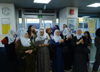 Ji jinên girtî re nameyên Abdullah Ocalan şandin