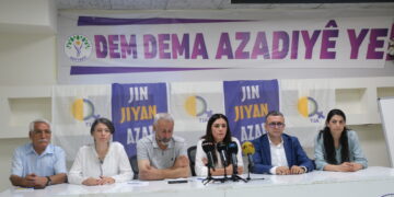 ‘Azadiya Abdullah Ocalan azadiya hemû gelan e’