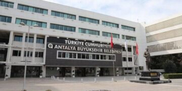 Operasyonên li dijî şaredariyên CHPê didomin: 17 kes hatin binçavkirin