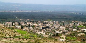 Komên paramîlîter li Efrînê 3 ciwan revandin