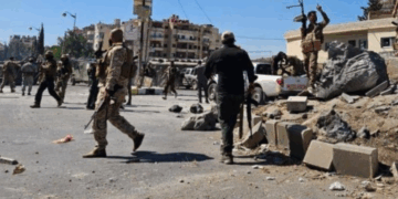 Hikûmeta Demkî ya Şamê gundekî Dêr Hafirê bombebaran kir