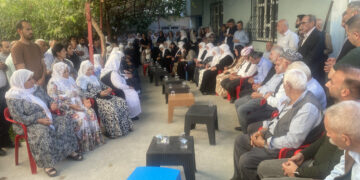 Bi girseyî çûn serdana şîna endamê HPGê Adem Kûrtay