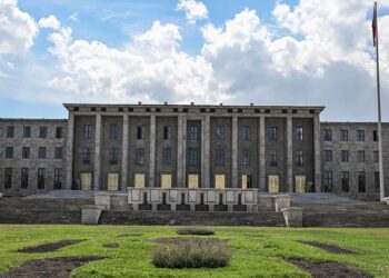 Hevserokên Giştî yên DEM Partî tevlî resepsiyona meclisê bûn