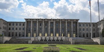 Hevserokên Giştî yên DEM Partî tevlî resepsiyona meclisê bûn